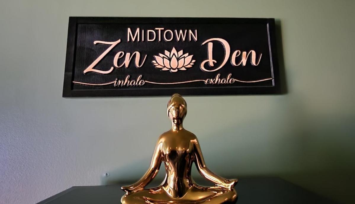 MidTown Zen Den Reno Exterior photo